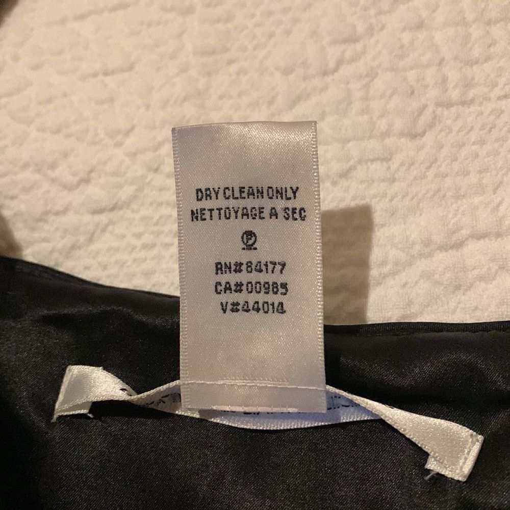 Diane Von Furstenberg sequin silk blend lined dress. 4 - Picture 14 of 16